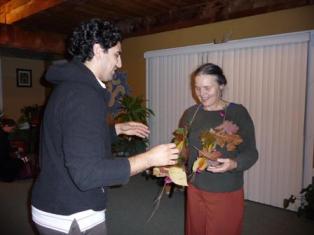 Bradley Lenz presents Barbara Helynn Heard with a New England Lei